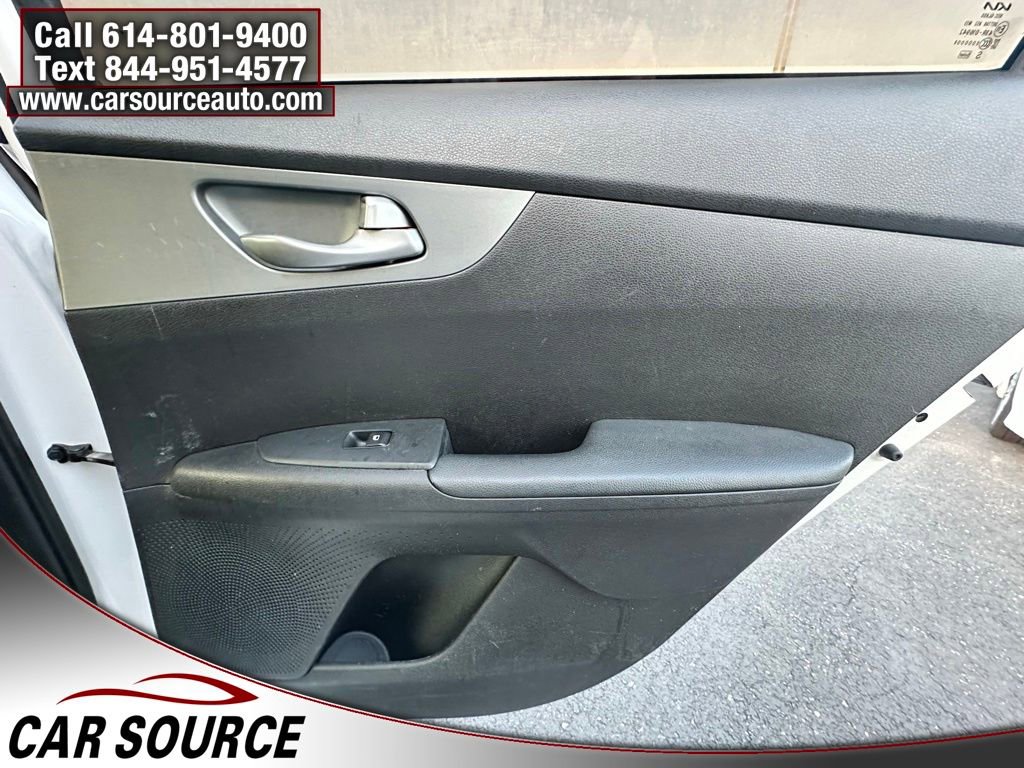 Used 2021 Kia Forte LXS FWD image 21