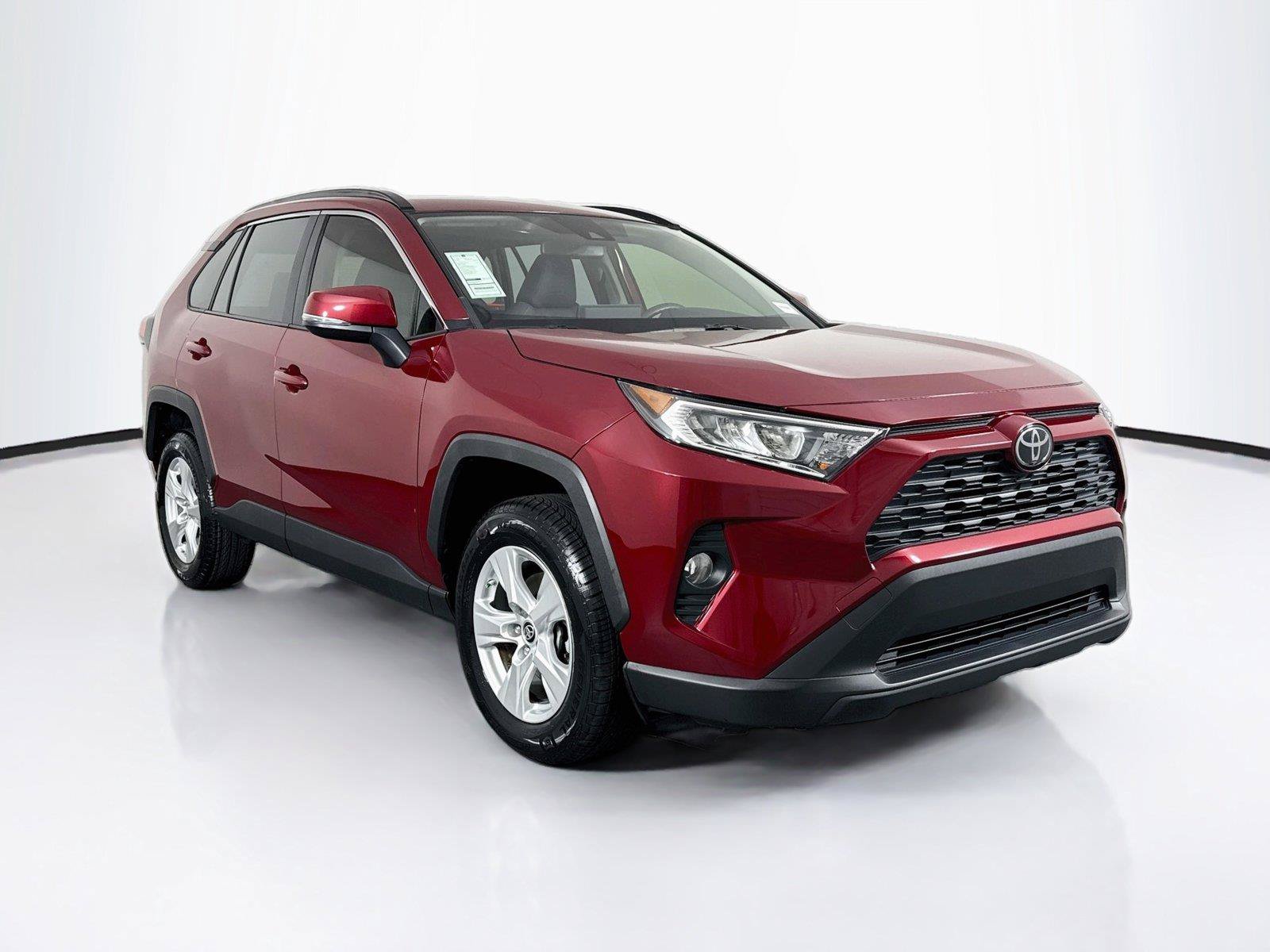 Used 2019 Toyota RAV4 XLE FWD image 8