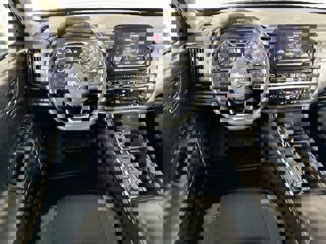 Certified 2023 Nissan Pathfinder SV image 18