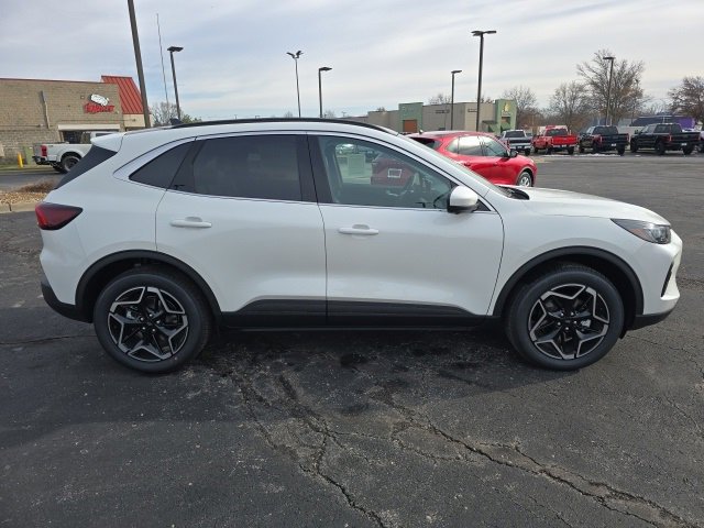 New 2026 Ford Escape Platinum w/ Premium Technology Package image 6