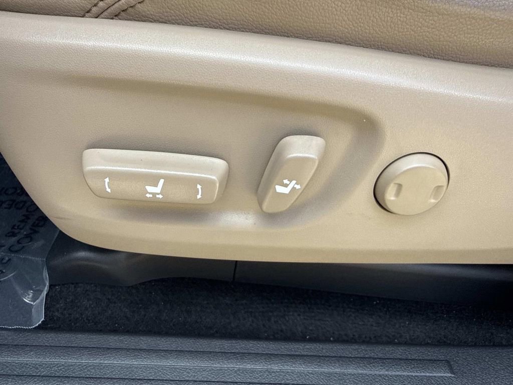 Used 2023 Toyota 4Runner Limited image 27