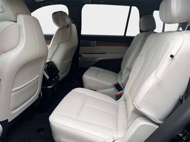 New 2026 Cadillac Vistiq Luxury image 13