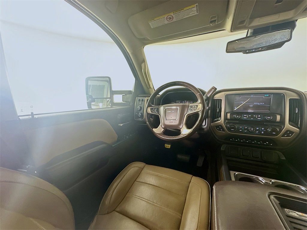 Used 2018 GMC Sierra 2500 Denali w/ Duramax Plus Package image 9