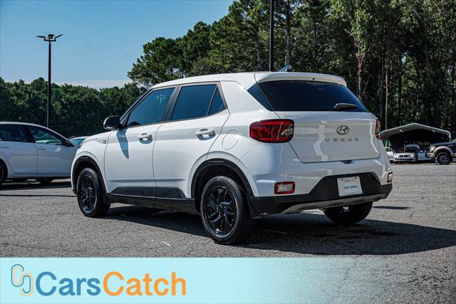 Used 2022 Hyundai Venue SE FWD image 13