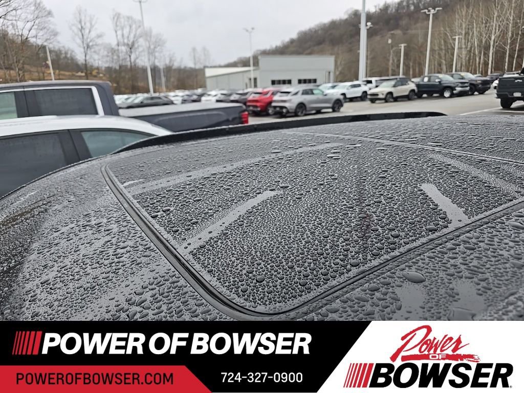 Used 2022 Chevrolet Blazer LT w/ Redline Edition image 12