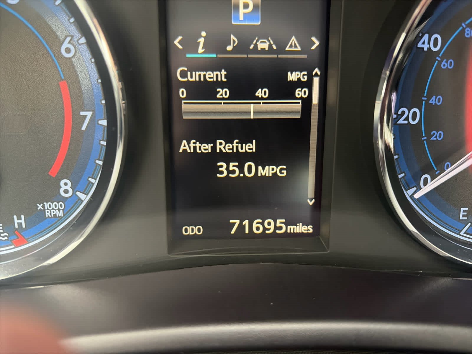 Used 2017 Toyota Corolla SE 50th Anniversary FWD image 9