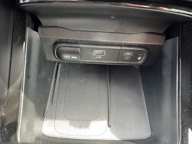 Certified 2024 Kia Telluride EX w/ EX Captain's Chair Package AWD/4WD image 26