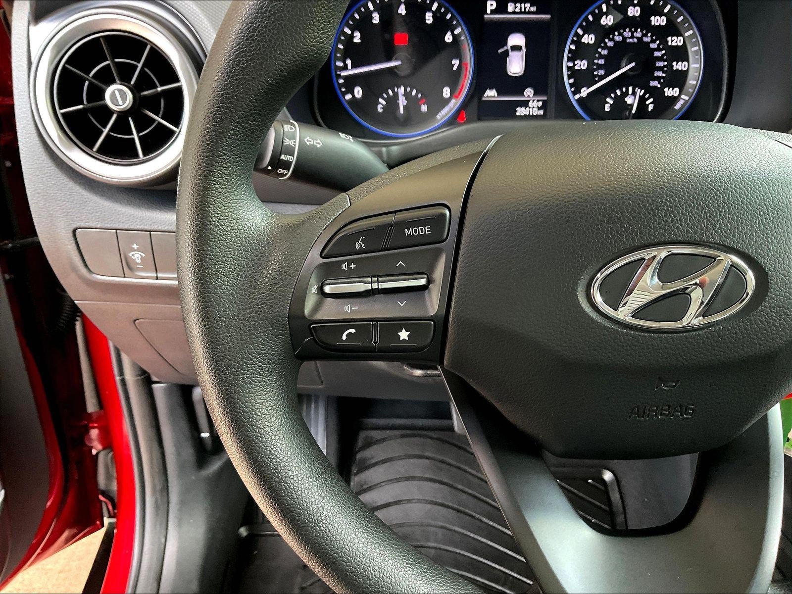 Used 2023 Hyundai Kona SE AWD/4WD image 11