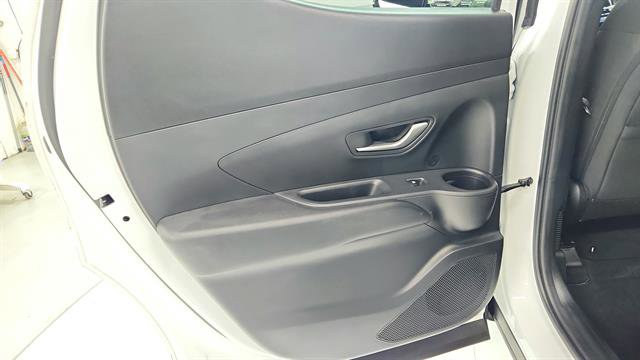 Used 2022 Hyundai Santa Cruz SEL Premium image 23