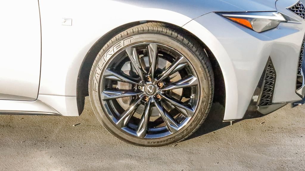 Used 2022 Lexus IS 350 F Sport w/ Navigation Package image 10