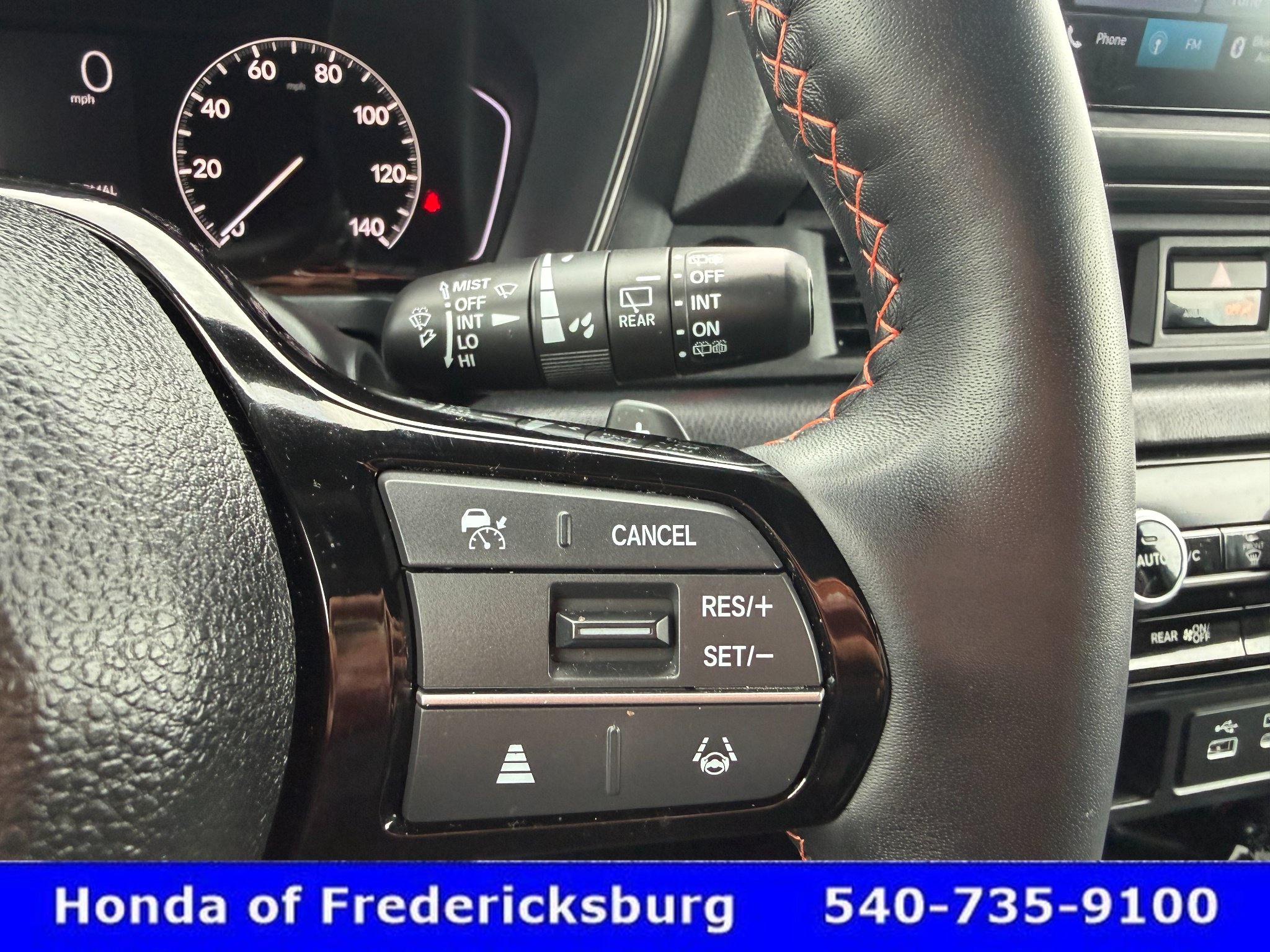 Certified 2025 Honda Pilot TrailSport image 24