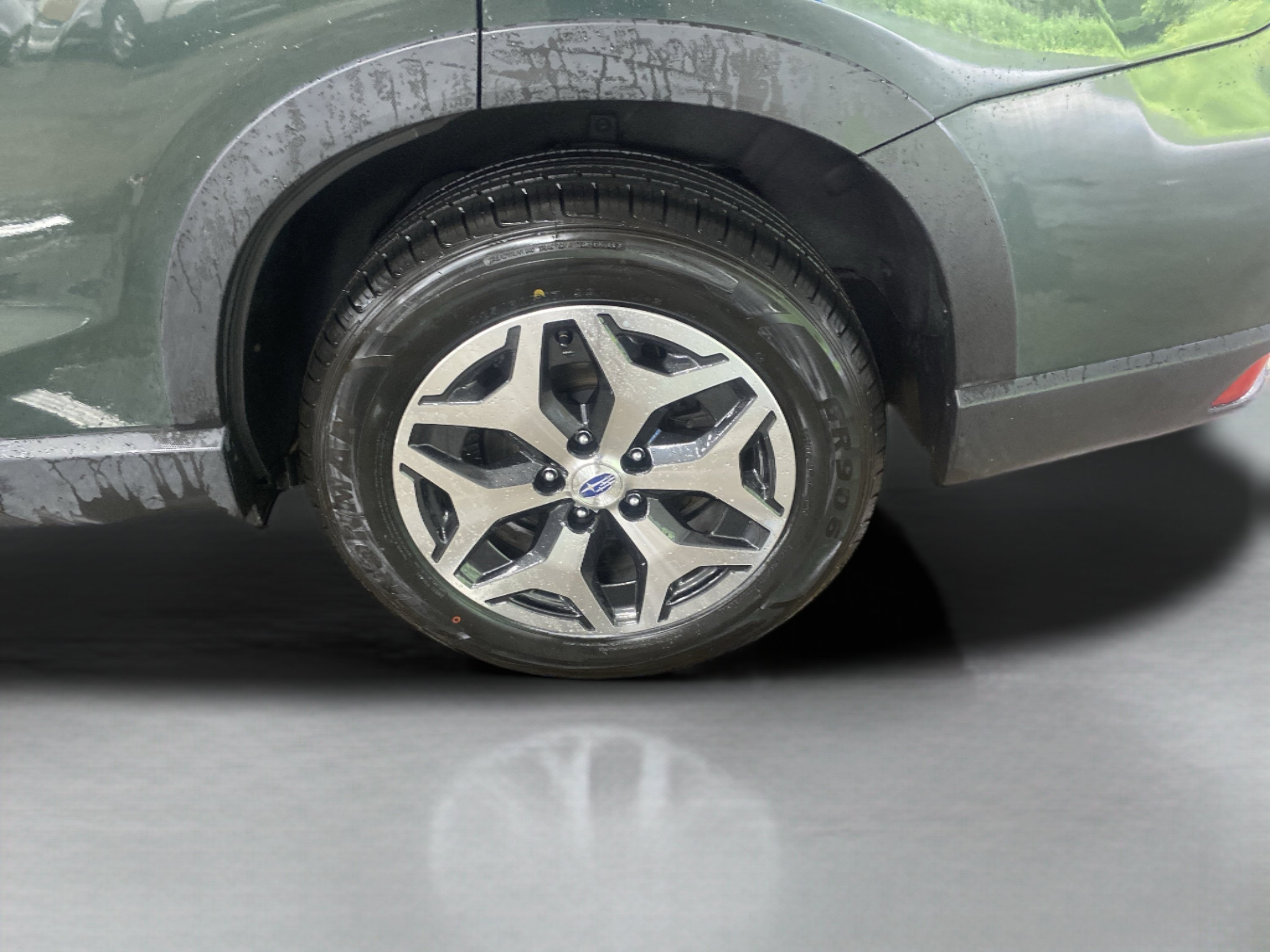 Used 2024 Subaru Forester Premium AWD/4WD image 9
