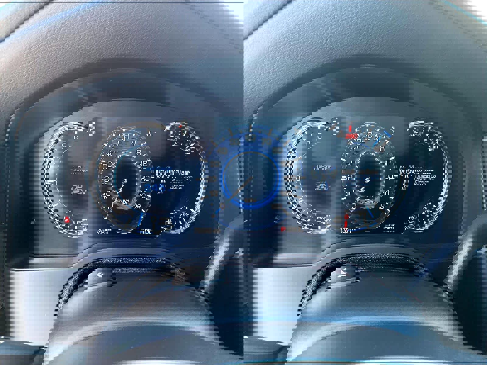 Used 2019 Cadillac Escalade Luxury AWD/4WD image 21