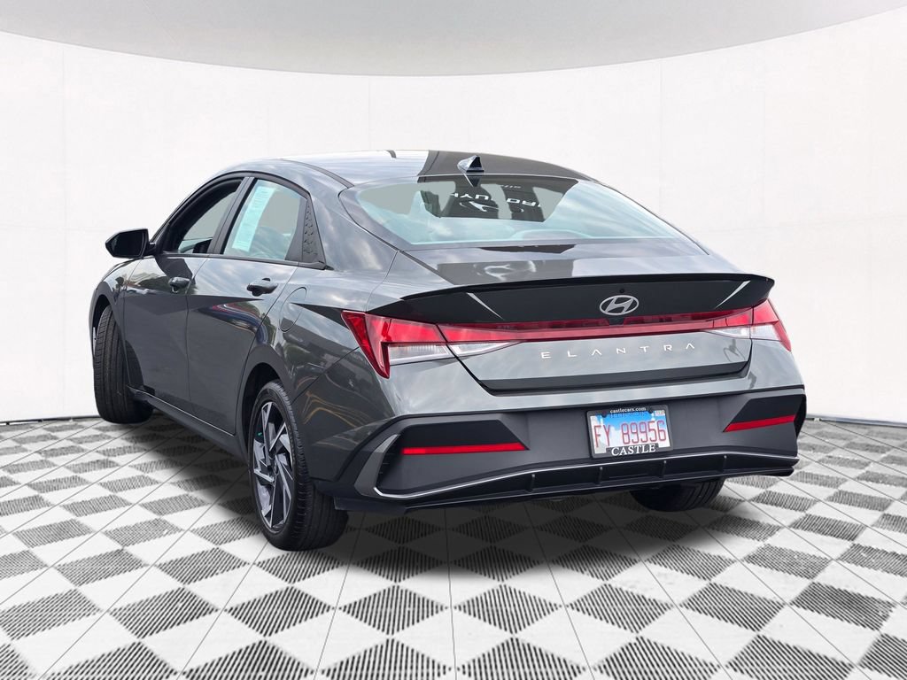 Certified 2025 Hyundai Elantra Sport w/ Cargo Package FWD image 19