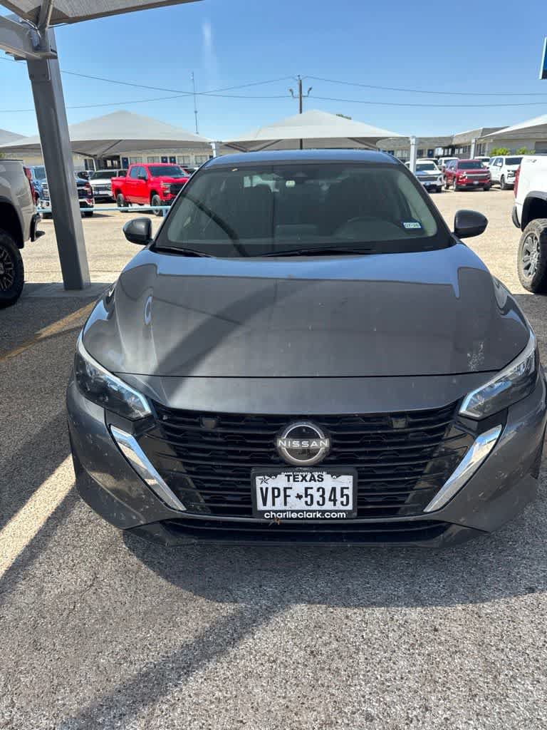 Used 2024 Nissan Sentra SV FWD image 2