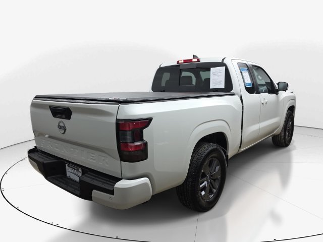 Used 2025 Nissan Frontier SV RWD image 6
