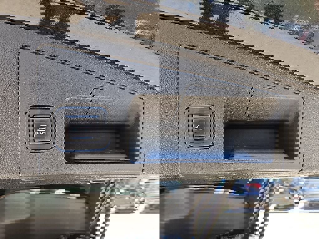 Used 2019 Cadillac XT4 Sport image 17