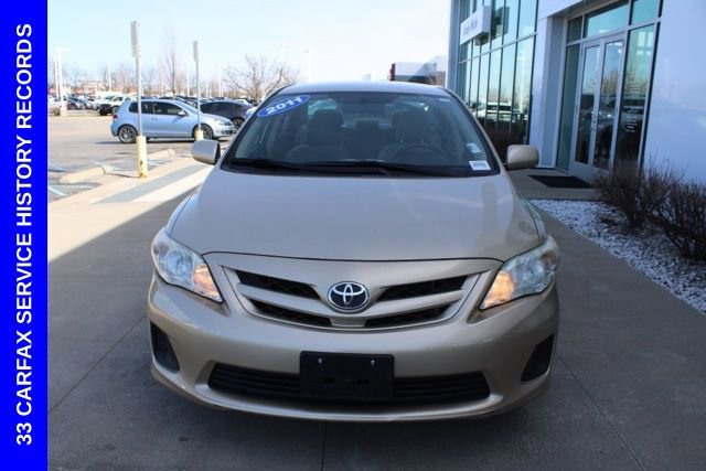 Used 2011 Toyota Corolla LE image 2