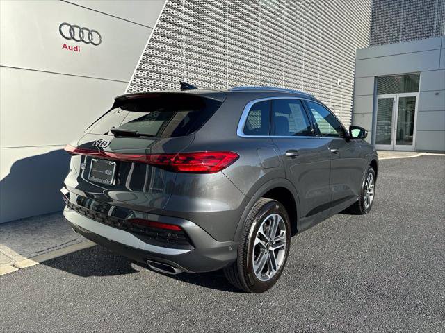 Certified 2025 Audi Q5 Premium AWD/4WD image 4