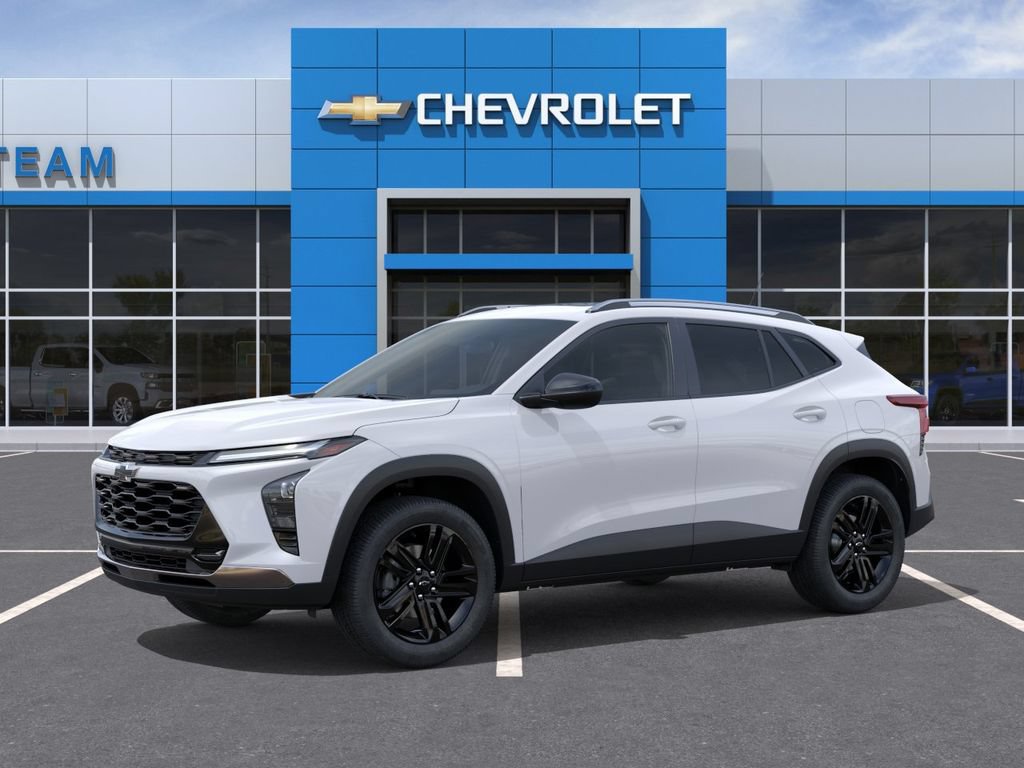 New 2026 Chevrolet Trax ACTIV w/ Sunroof Package FWD image 2