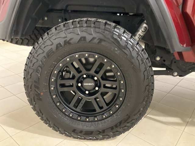 Used 2021 Jeep Gladiator Willys image 30