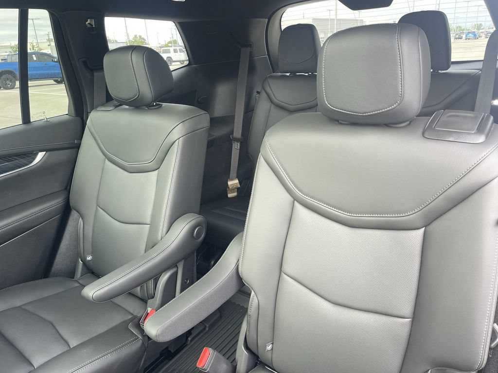 Certified 2024 Cadillac XT6 Premium Luxury w/ LPO, Floor Liner Package AWD/4WD image 39
