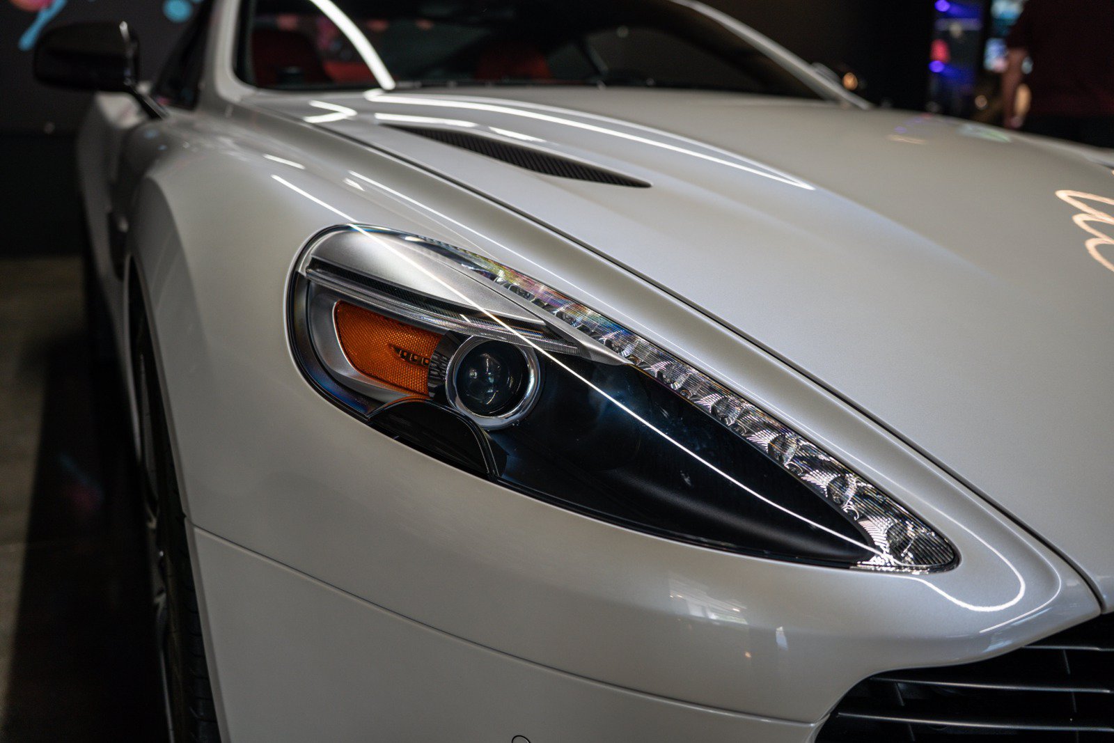 Used 2014 Aston Martin Vanquish Coupe RWD image 17