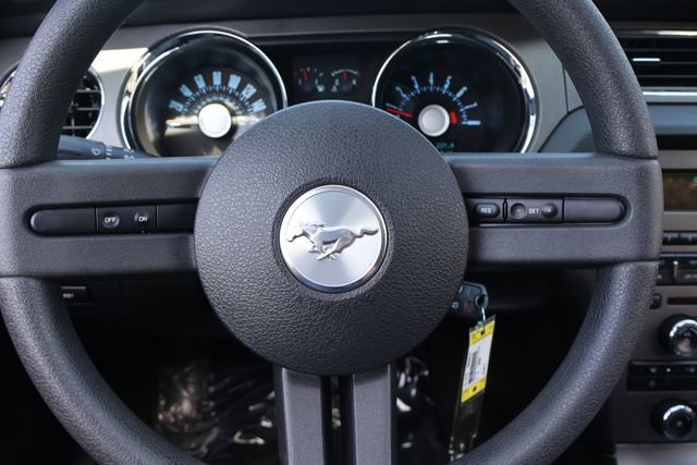 Used 2012 Ford Mustang Convertible image 20