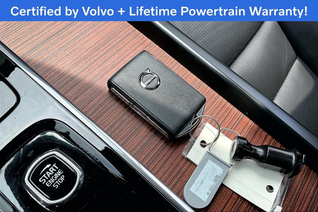 Certified 2023 Volvo XC60 B5 Ultimate w/ Protection Package Premier AWD/4WD image 14