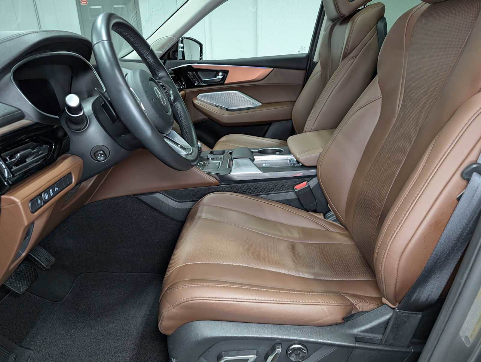 Certified 2023 Acura MDX w/Technology Package image 4