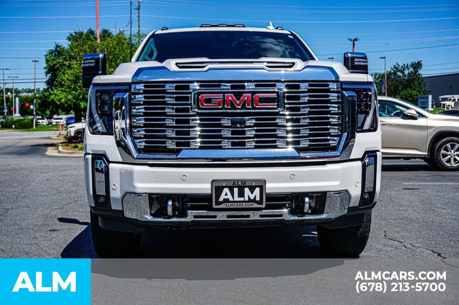 Used 2024 GMC Sierra 3500 Denali w/ Denali Reserve Package AWD/4WD image 8