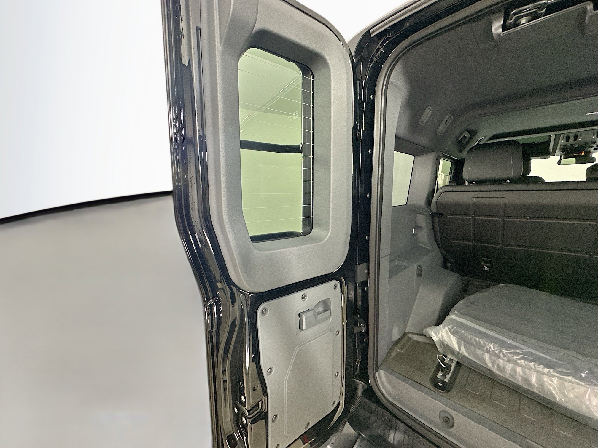 Used 2025 INEOS Grenadier AWD/4WD image 36