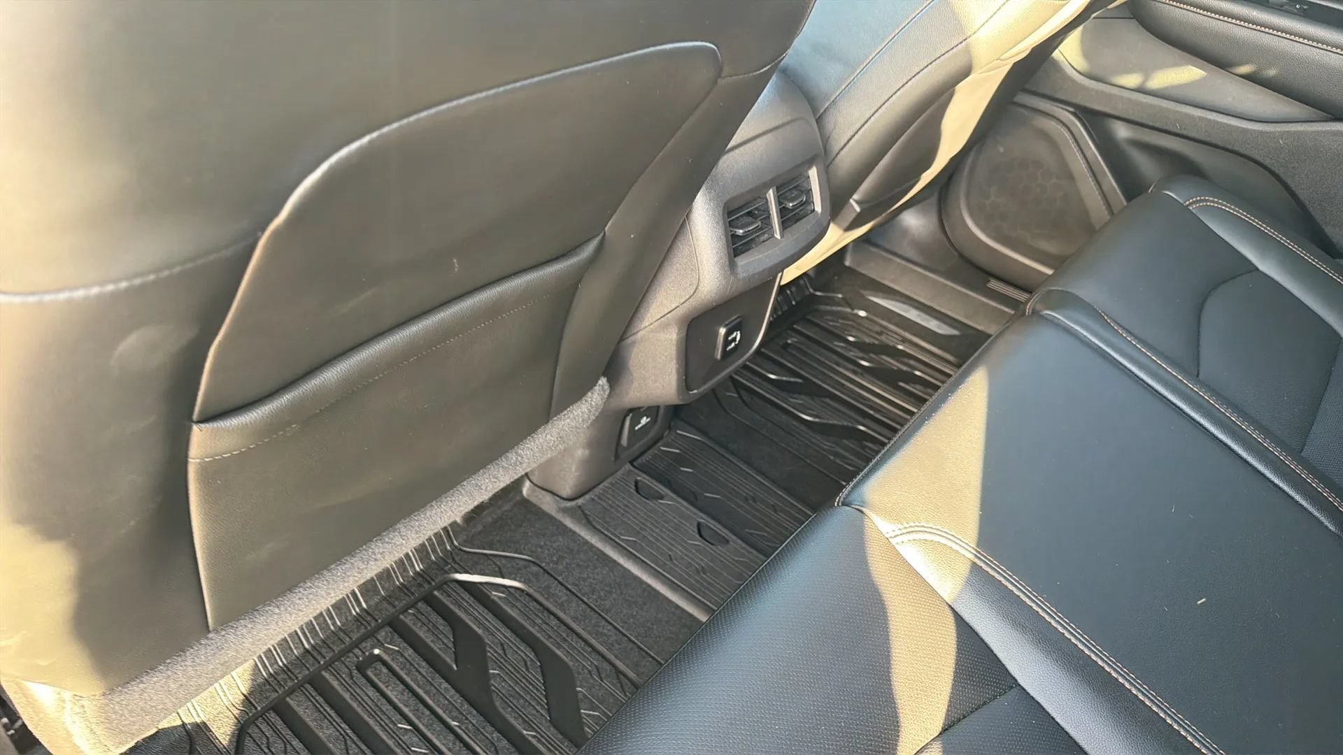 Used 2018 GMC Terrain SLT w/ Preferred Package AWD/4WD image 40