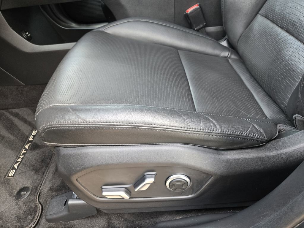 Used 2024 Hyundai Santa Fe Limited image 21