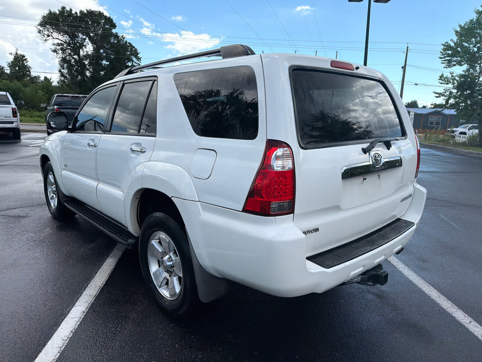 Used 2009 Toyota 4Runner SR5 RWD image 5
