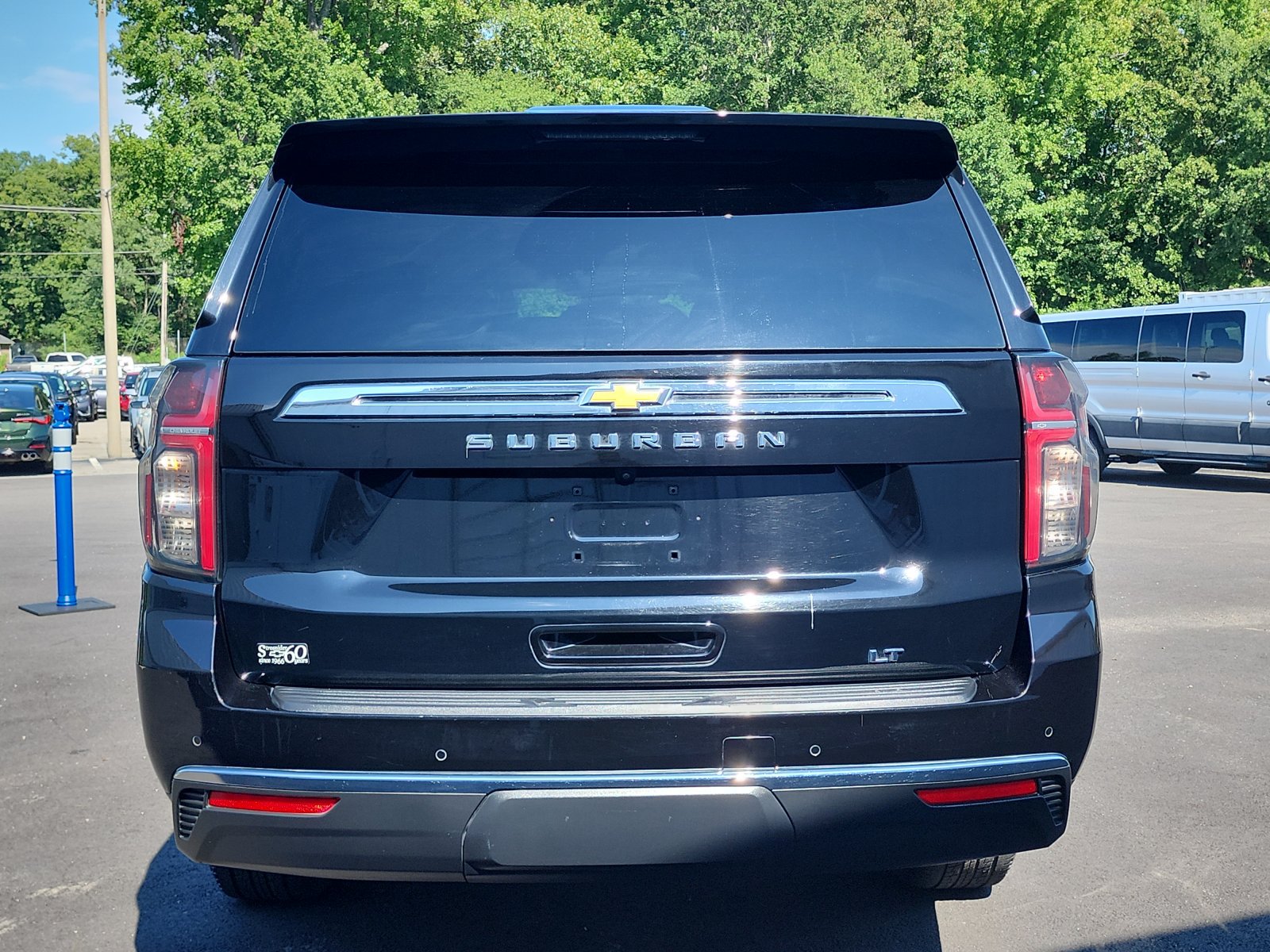 Used 2024 Chevrolet Suburban LT AWD/4WD image 4