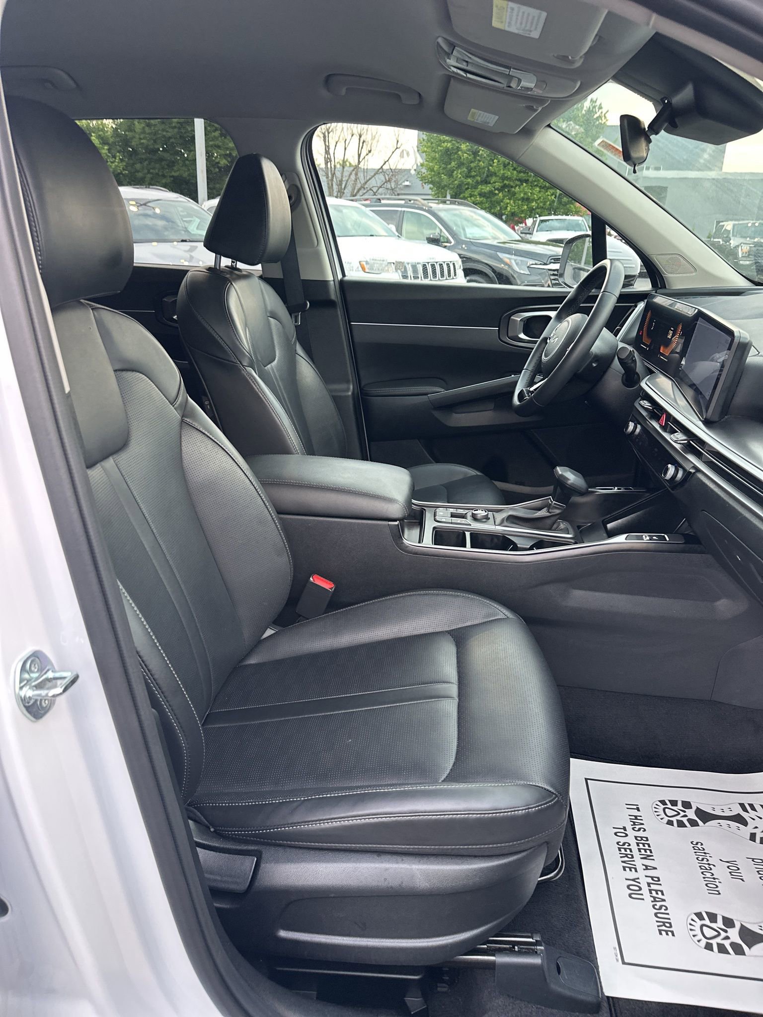 Used 2024 Kia Sorento S image 20