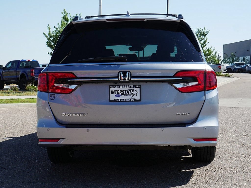 Used 2024 Honda Odyssey Elite image 4