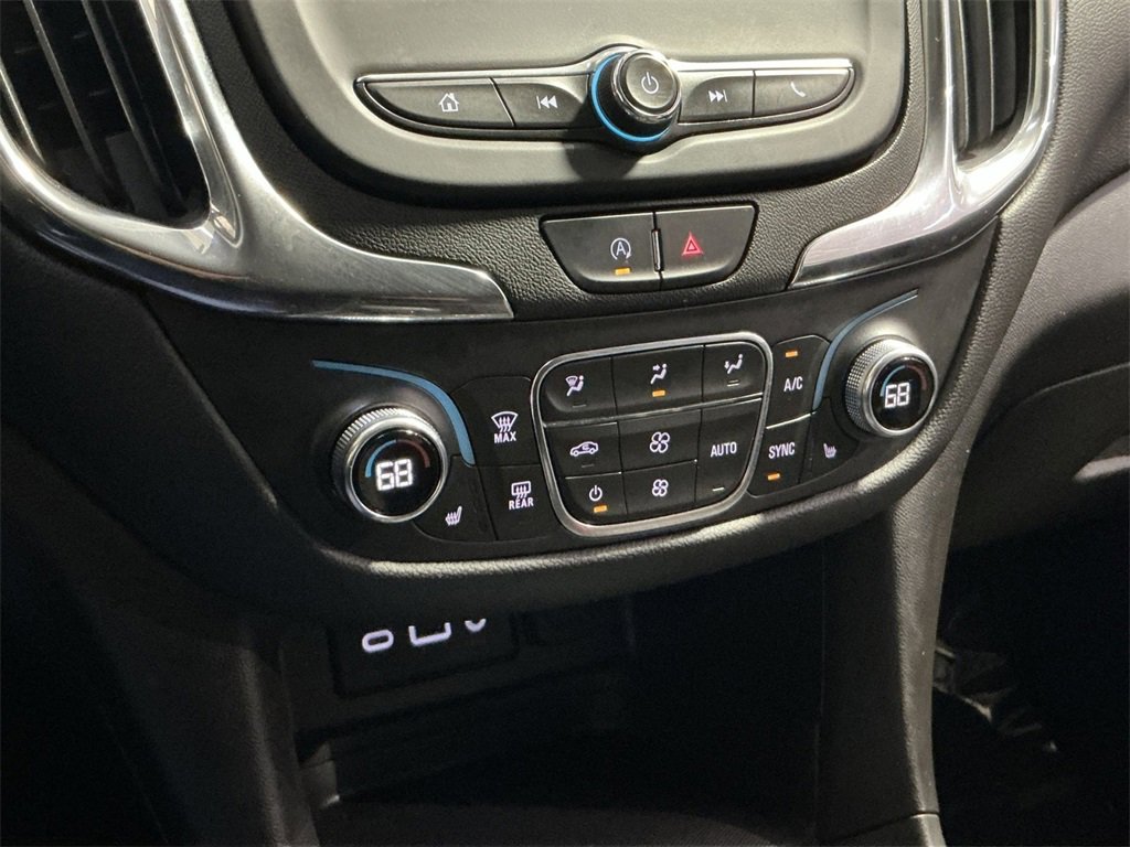 Used 2023 Chevrolet Equinox LT image 29