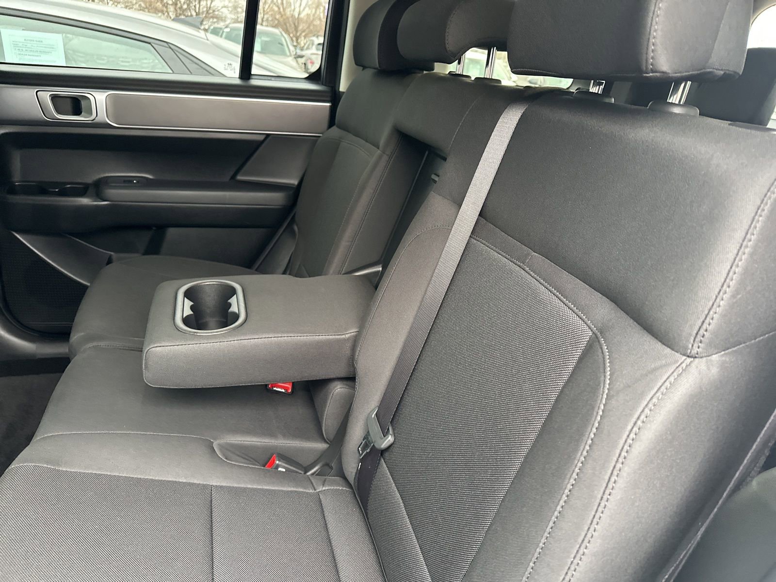 Used 2025 Hyundai Santa Fe SE image 18