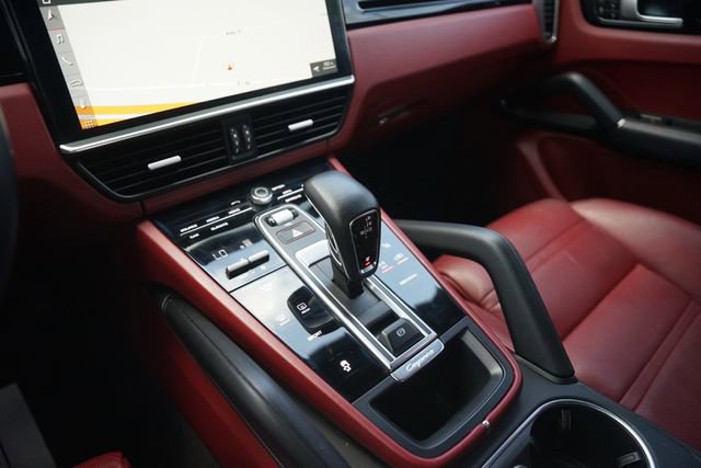 Used 2019 Porsche Cayenne AWD/4WD image 29