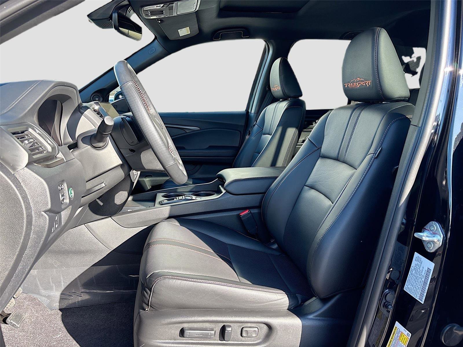 Used 2025 Honda Ridgeline TrailSport image 26