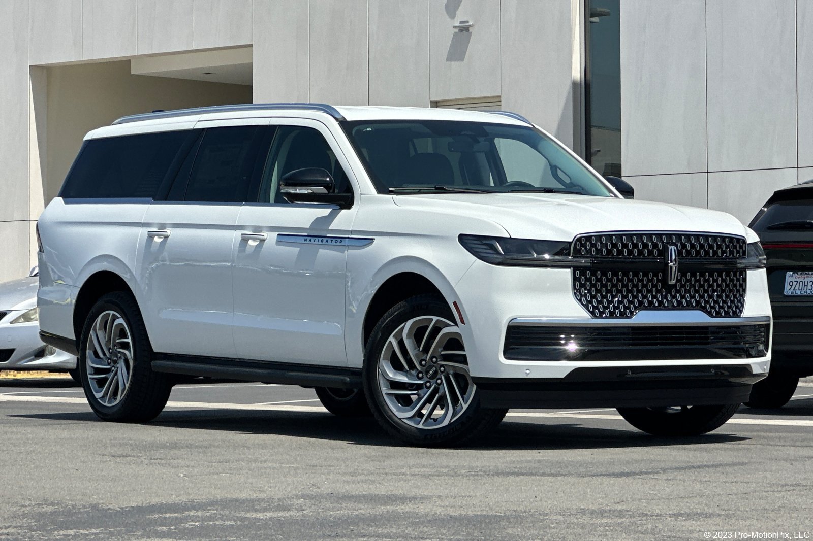 New 2027 Lincoln Navigator L Premier