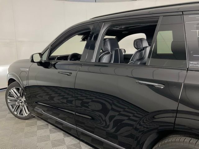 New 2026 Cadillac Vistiq Platinum image 32