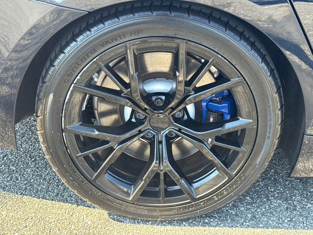 Used 2021 BMW M550i xDrive w/ Dynamic Handling Package image 14