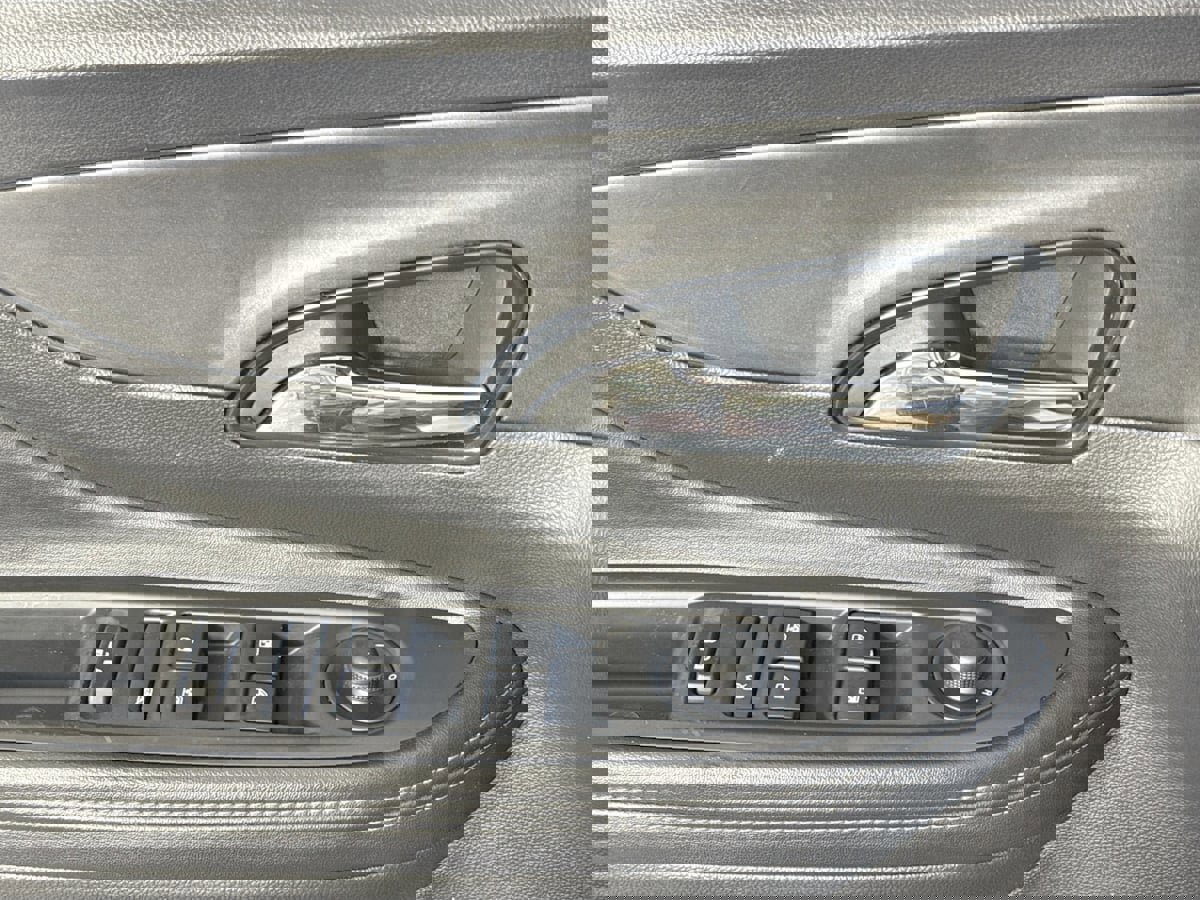 Used 2018 Buick Encore Preferred image 20