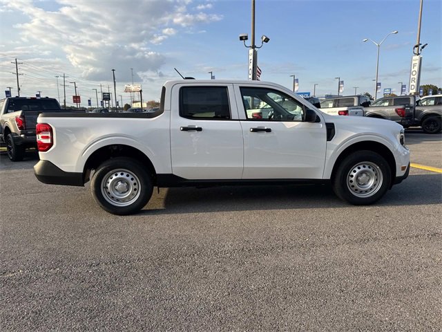 New 2025 Ford Maverick XL w/ Equipment Group 102A image 4