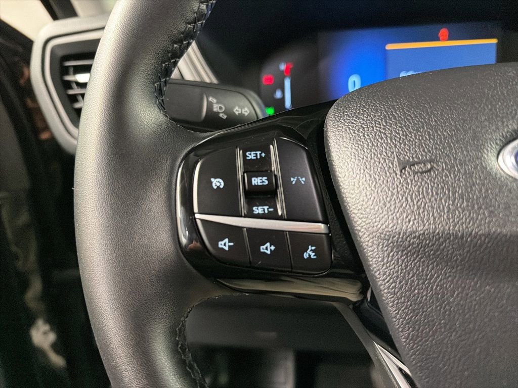 Used 2023 Ford Escape Active AWD/4WD image 16