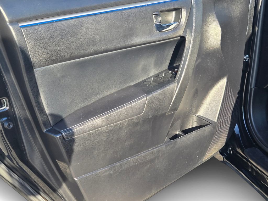 Used 2016 Toyota Corolla S Premium FWD image 15