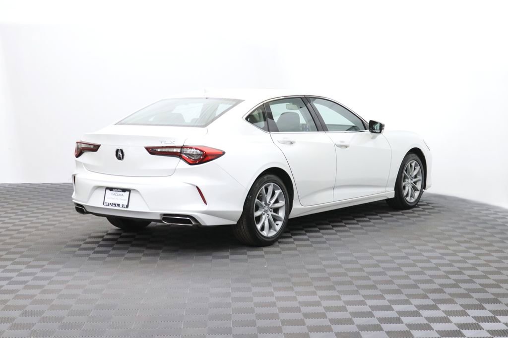Used 2023 Acura TLX image 9